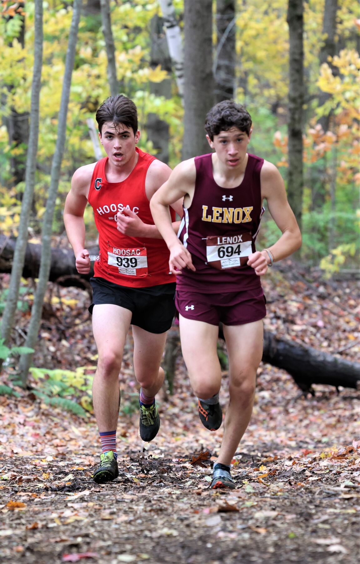 harry touloukian and justin levesque run a race
